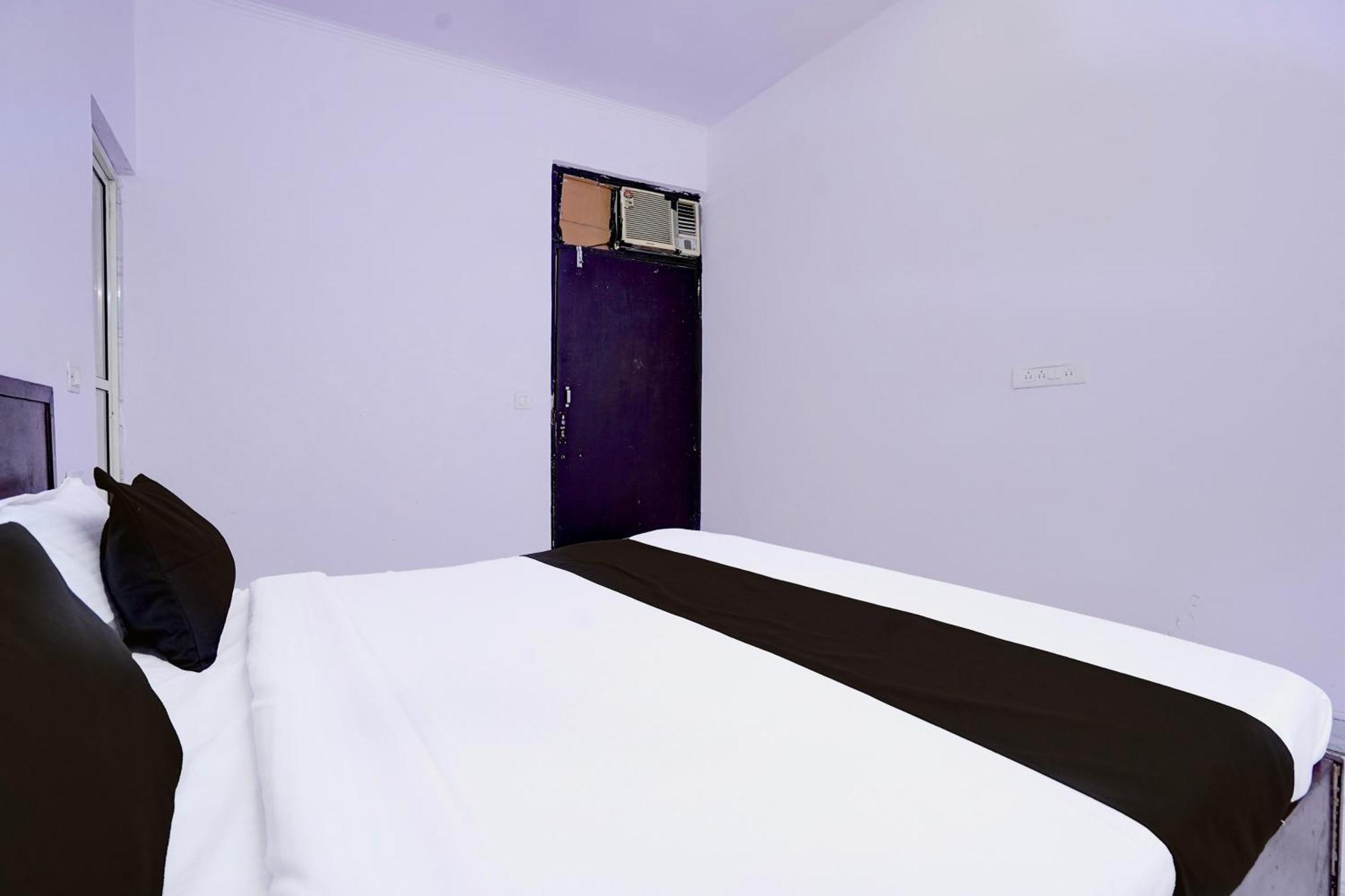 Super Hotel O Wamson Kālkāji Devi エクステリア 写真